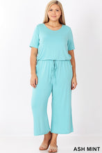 Load image into Gallery viewer, Capri Jumpsuit With Pockets
