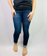 Load image into Gallery viewer, Judy Blue Skinny Jean Dark Wash
