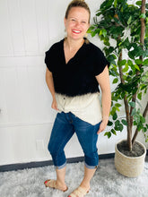 Load image into Gallery viewer, Judy Blue Mid Rise Capri
