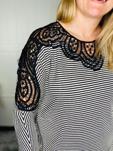 Load image into Gallery viewer, Black Lace Round Neck Top
