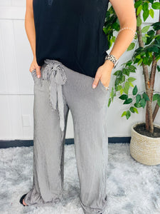 Pin Stripes Pants