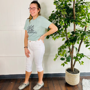 Judy Blue Mid Rise White Capris